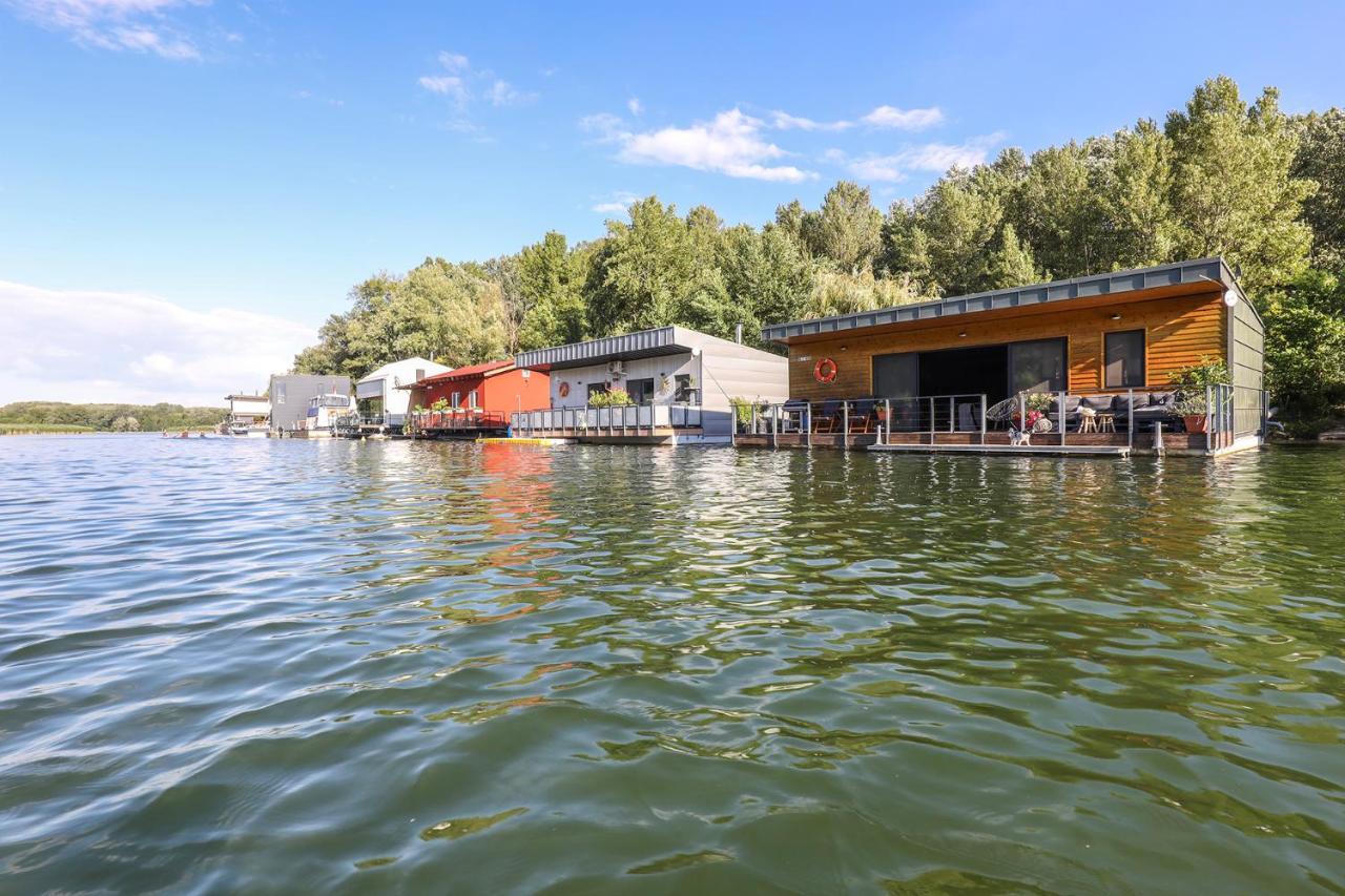 Hausbót u rybára a kačky Bratislava Exterior foto